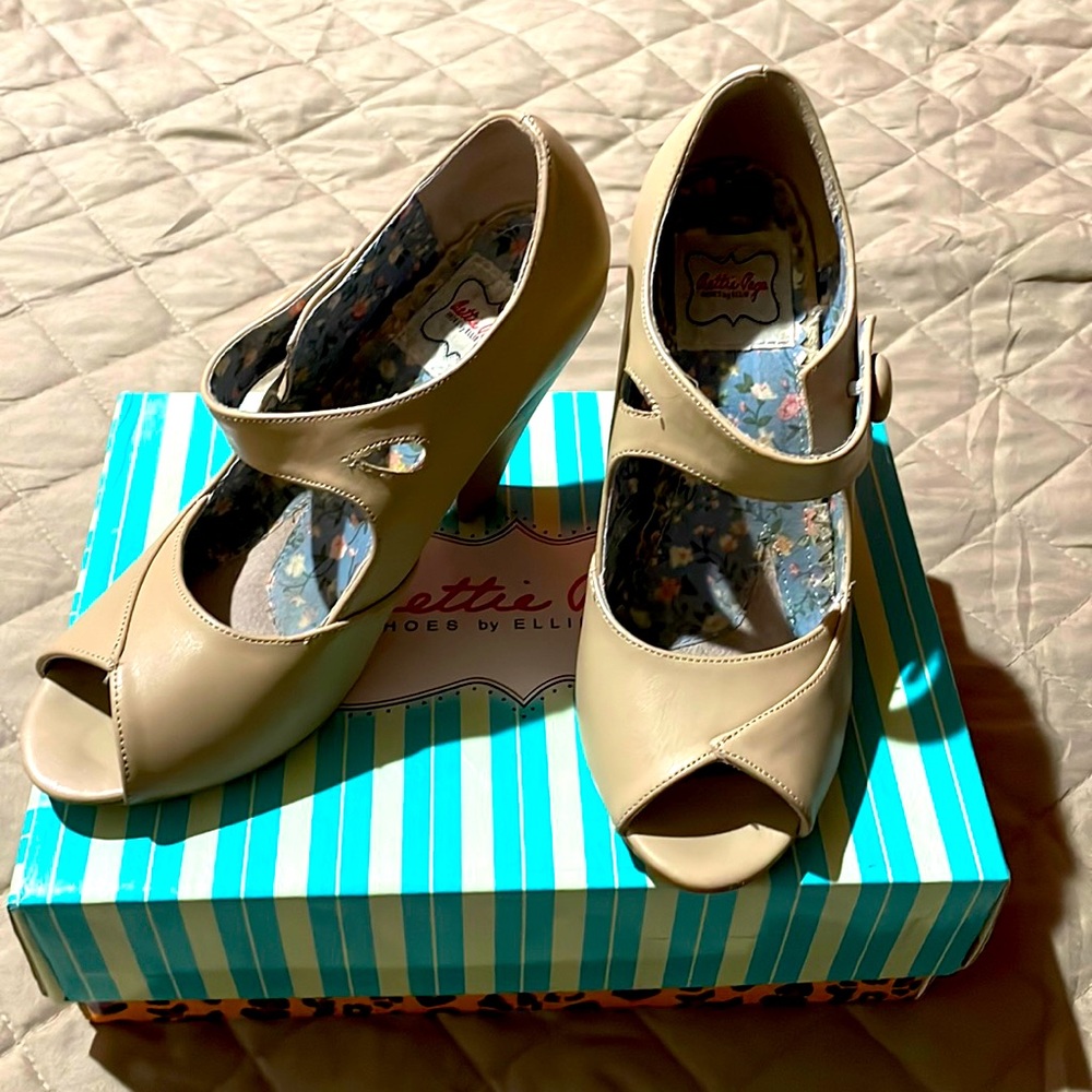 Bettie Page heels